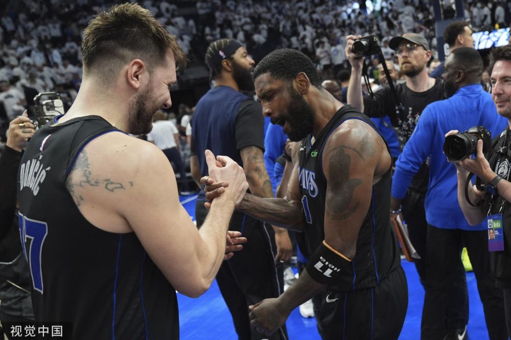 球迷对弗拉 球迷对弗拉