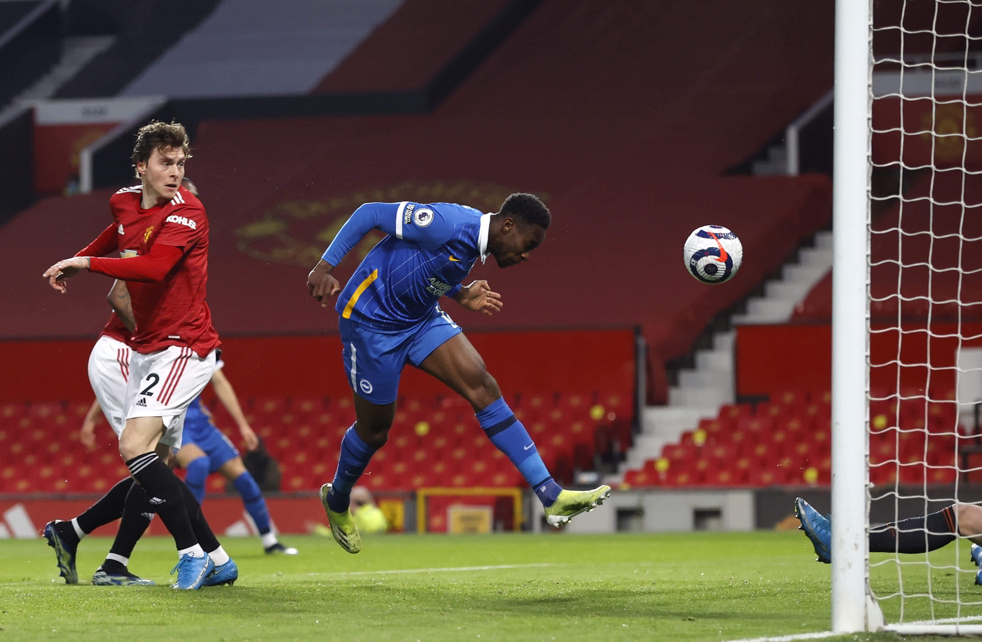 他们同样展 他们同样展