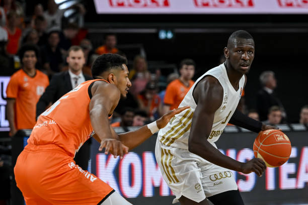 伤情骤发 伤情骤发